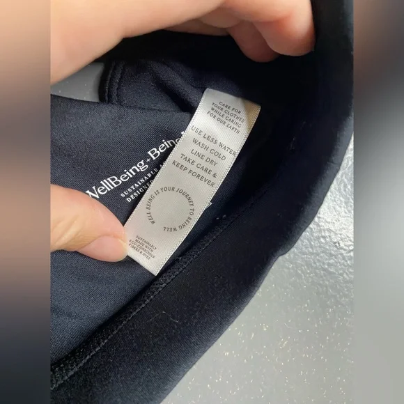 WellBeing + BeingWell size S sports Bra - Picture 4 of 4